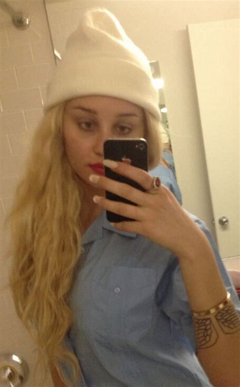 amanda bynes sexy|Amanda Bynes' Sexy Selfies—See the Twitpics! .